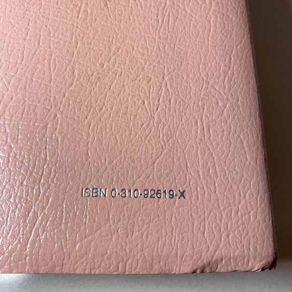 2007 Pink Holy Bible Faux Leather - Picture 3 of 7